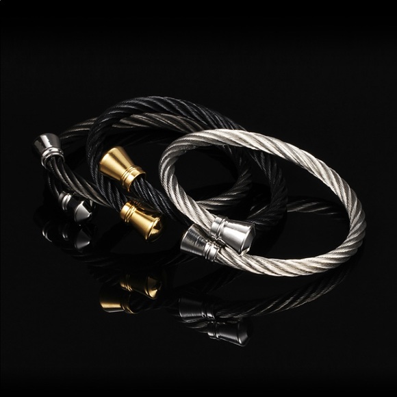 Bracelets - Picture 3 of 3